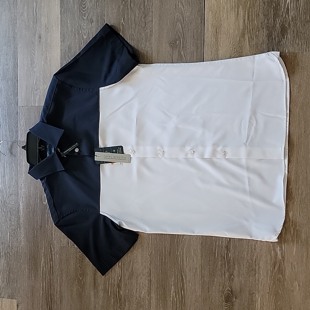 BNWT Perry Ellis Travel Luxe Short-sleeve Button-down Shirt, Navy & White, Small
